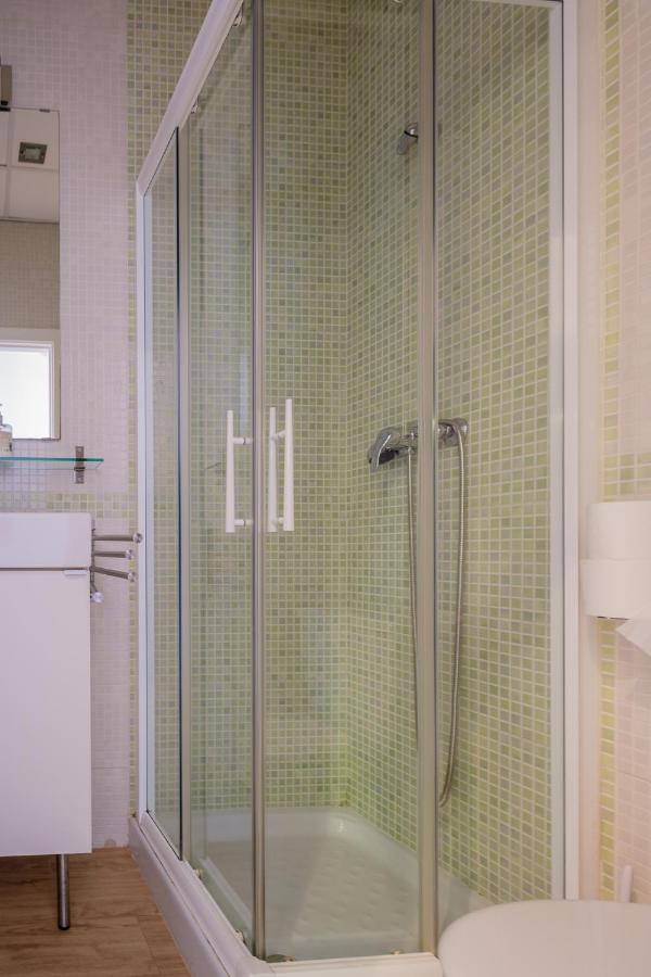Pelicano Seville Apartments エクステリア 写真